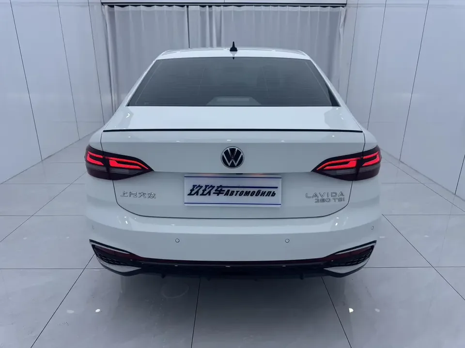 Volkswagen Lavida Lavida 2023 280TSI DSG Starry Sky Edition 2023 — thumbnail 2