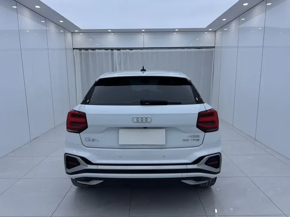 Audi Q2L Audi Q2L 2022 35 TFSI Progressive Dynamic 2022 — thumbnail 2