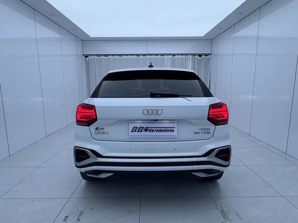 Audi Q2L Audi Q2L 2022 35 TFSI Progressive Dynamic 2022 — thumbnail 2
