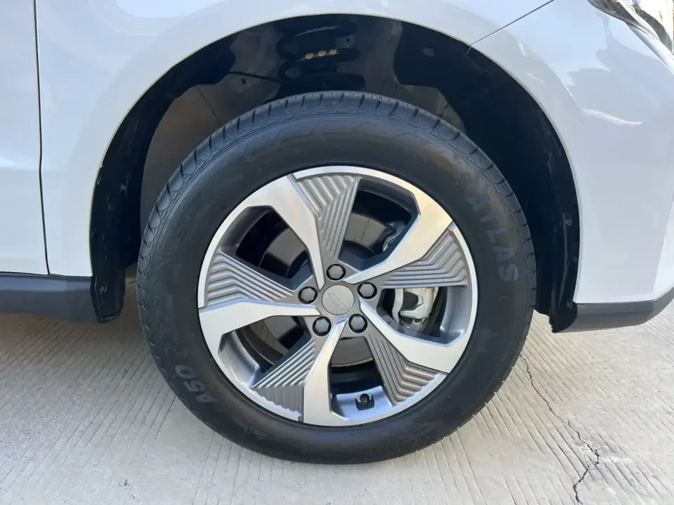 Geely Okavango Haoyue PRO 2024 1.5TD DCT vertical and horizontal + 2024 — thumbnail 3