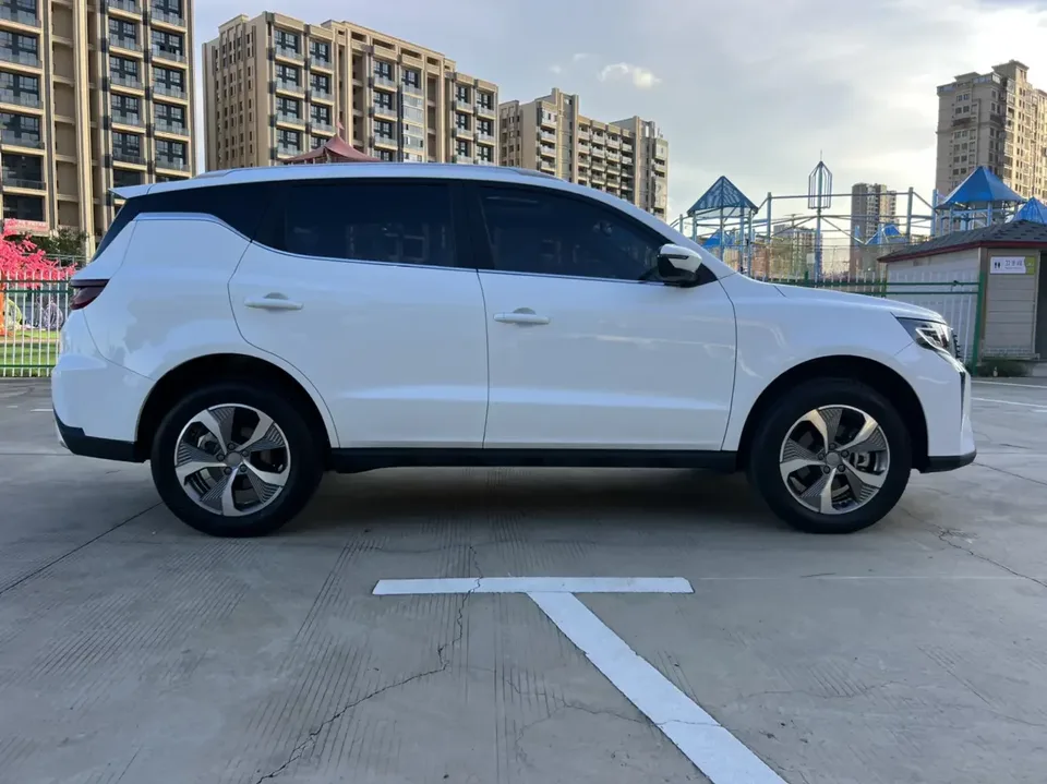 Geely Okavango Haoyue PRO 2024 1.5TD DCT vertical and horizontal + 2024 — thumbnail 5