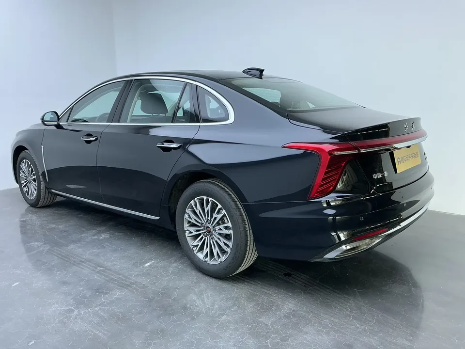 Hongqi H5 Hongqi H5 2025 1.5T DCT Flagship Edition 2026 — thumbnail 2