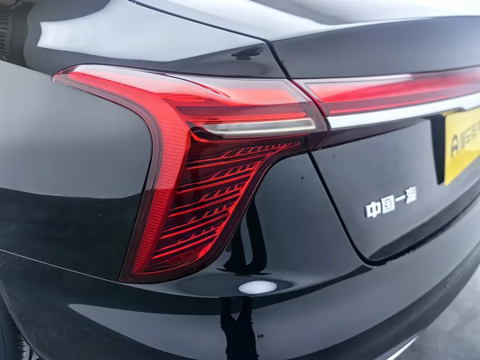 Hongqi H5 Hongqi H5 2025 1.5T DCT Flagship Edition 2026 — thumbnail 4