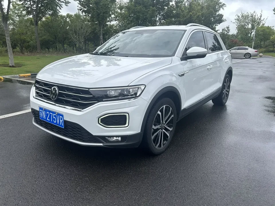 Volkswagen T-Roc TANG 2022 280TSI DSG 2WD Comfort PLUS 2022 — photo 1, buy with delivery to Moscow