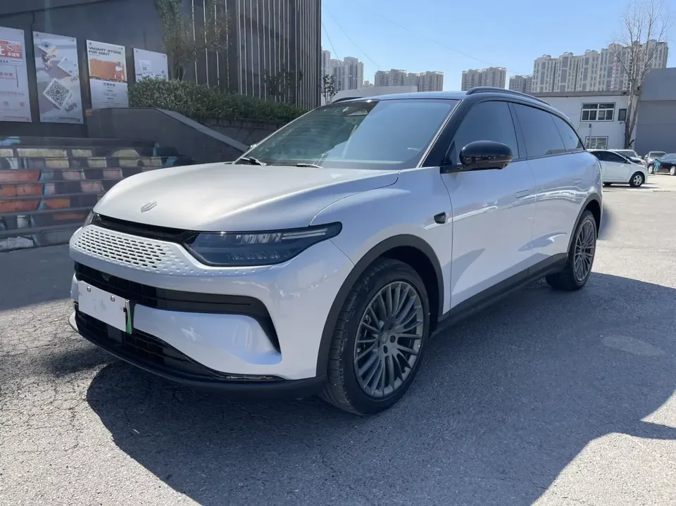 Leapmotor Zero running C11 Zero running C11 2023 Extended Range 180 Comfort Edition 2023 — photo 1, buy with delivery to Moscow