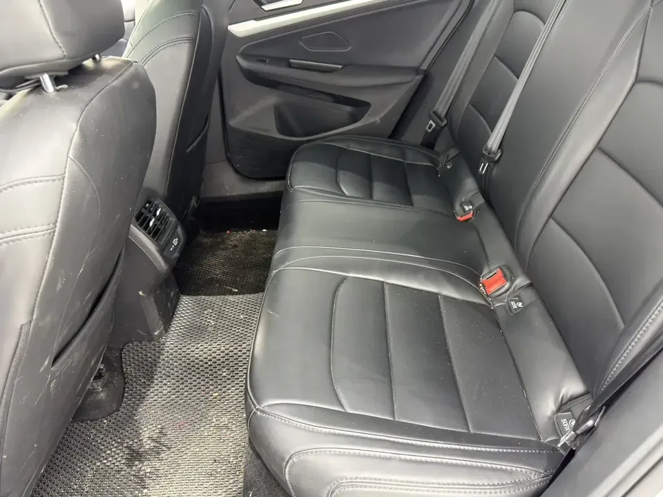 Volkswagen Lamando Lingdu 2024 Lingdu L 200TSI DSG Hot Edition 2024 — thumbnail 5