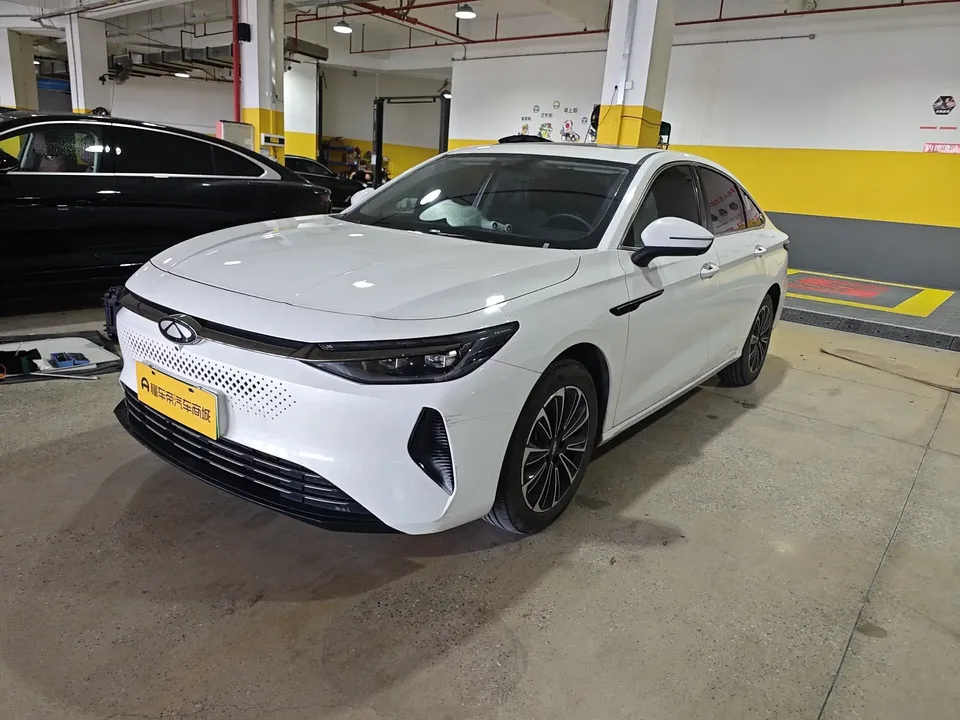 Chery Fengyun A8 Fengyun A8 2024 Yuanhang Edition 127 Comfort Type 2024 — photo 1, buy with delivery to Moscow