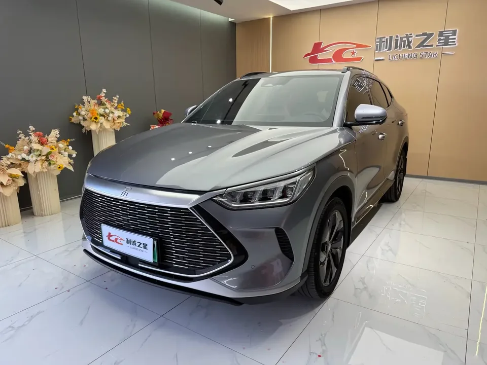 BYD Song PLUS DM Song PLUS DM 2021 DM-i 110KM 2WD Flagship 2023 — photo 1, buy with delivery to Moscow