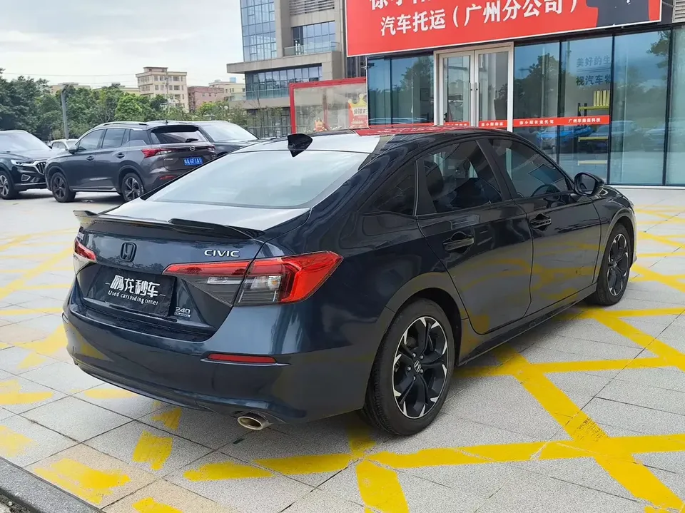 Honda CIVIC Civic 2022 240TURBO CVT Fuel Edition 2024 — thumbnail 2