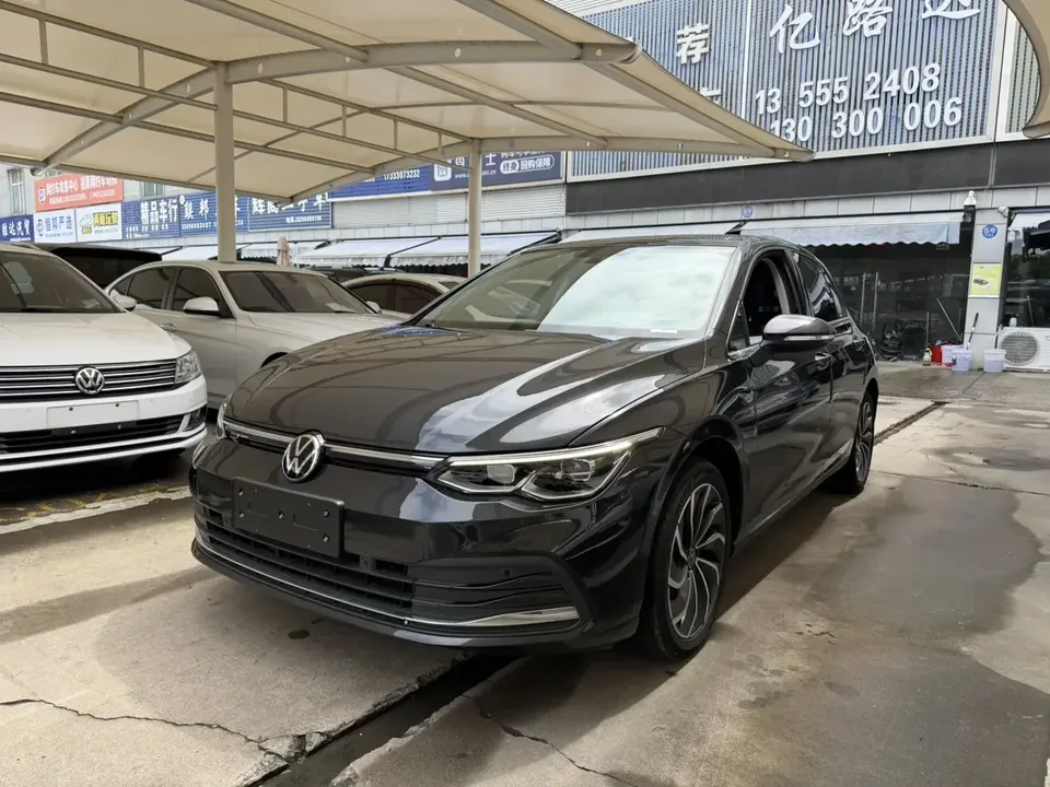 Volkswagen Golf golf 2021 280TSI DSG Pro 2022 — photo 1, buy with delivery to Moscow