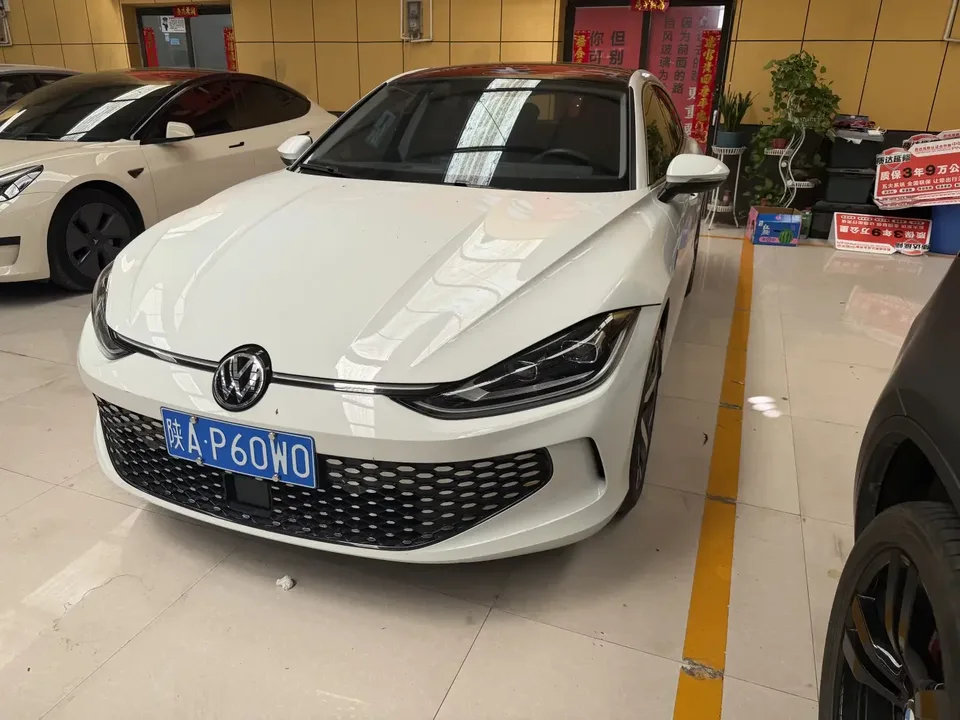 Volkswagen Lamando Lingdu 2023 Lingdu L 280TSI DSG Cool Edition 2024 — photo 1, buy with delivery to Moscow