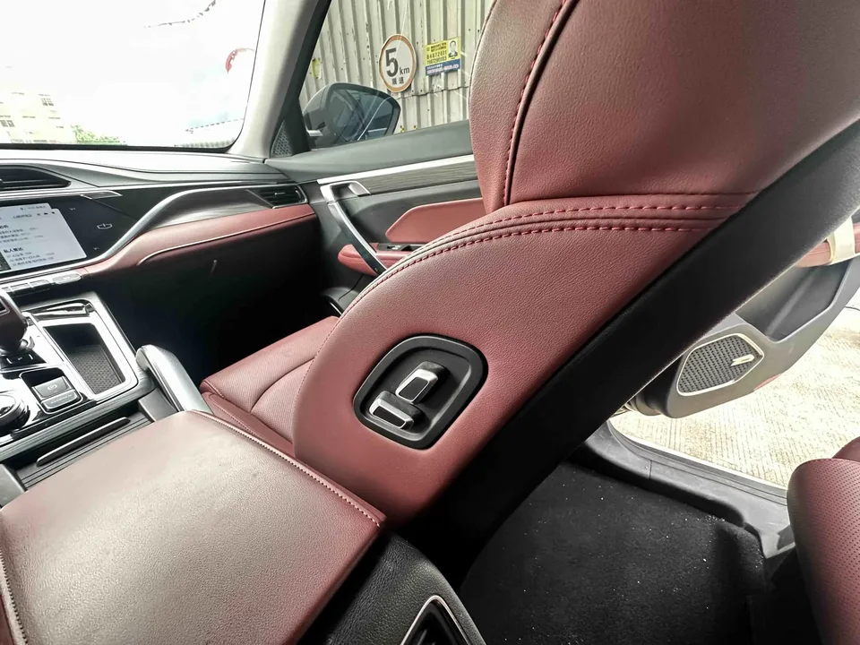 Geely Atlas Boyue 2022 Boyue X 1.8TD DCT Intelligent Edition 2022 — thumbnail 3