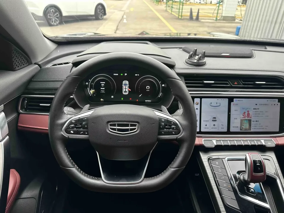 Geely Atlas Boyue 2022 Boyue X 1.8TD DCT Intelligent Edition 2022 — thumbnail 4