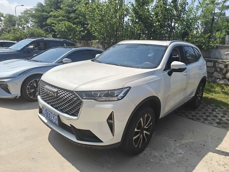 Haval H6 Haval H6 2022 The third generation 1.5T automatic two-wheel drive Pro 2022 — photo 1, buy with delivery to Moscow