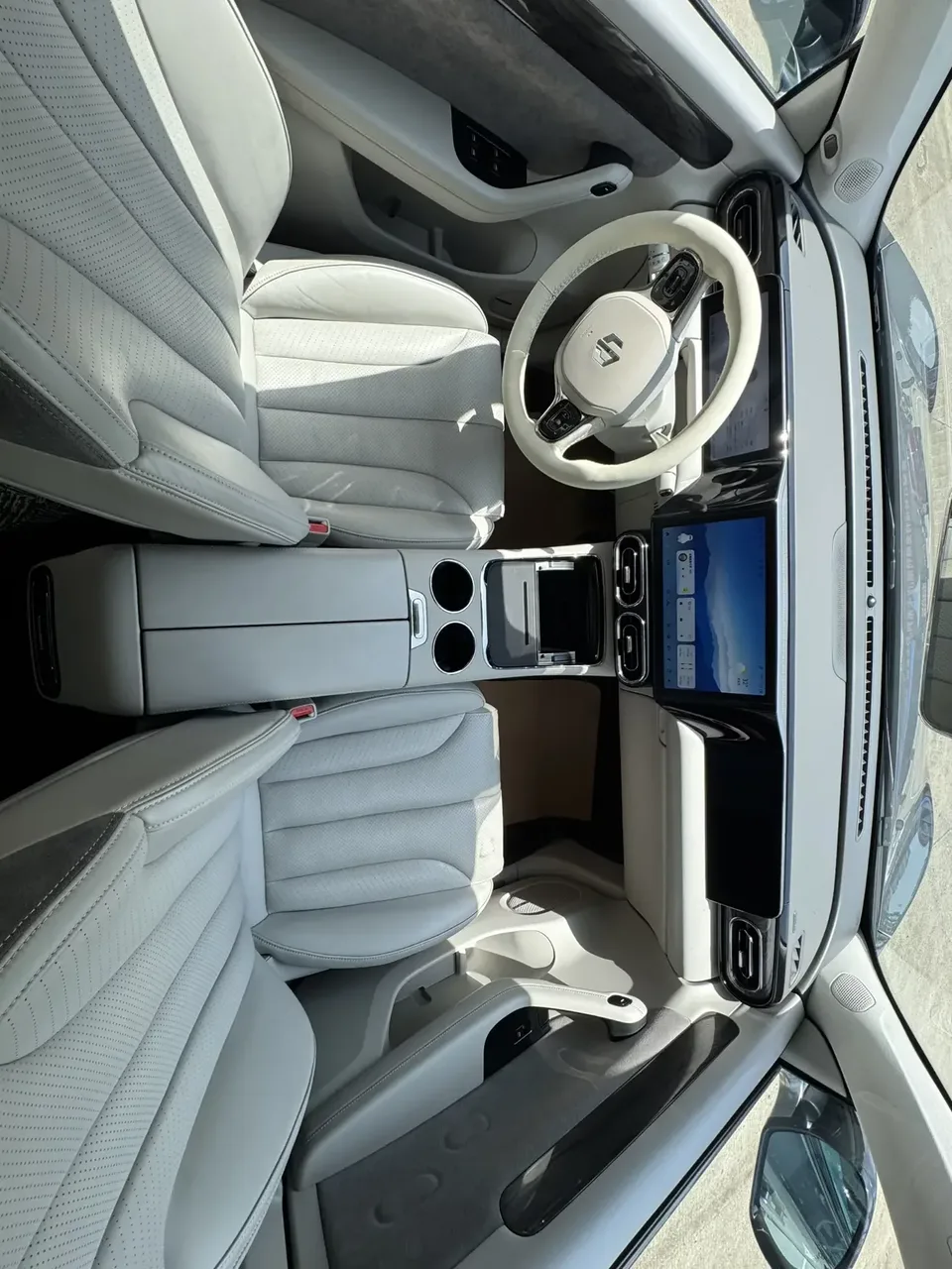 Leapmotor Zero running C11 Zero running C11 2021 Premium Edition 2022 — миниатюра 3