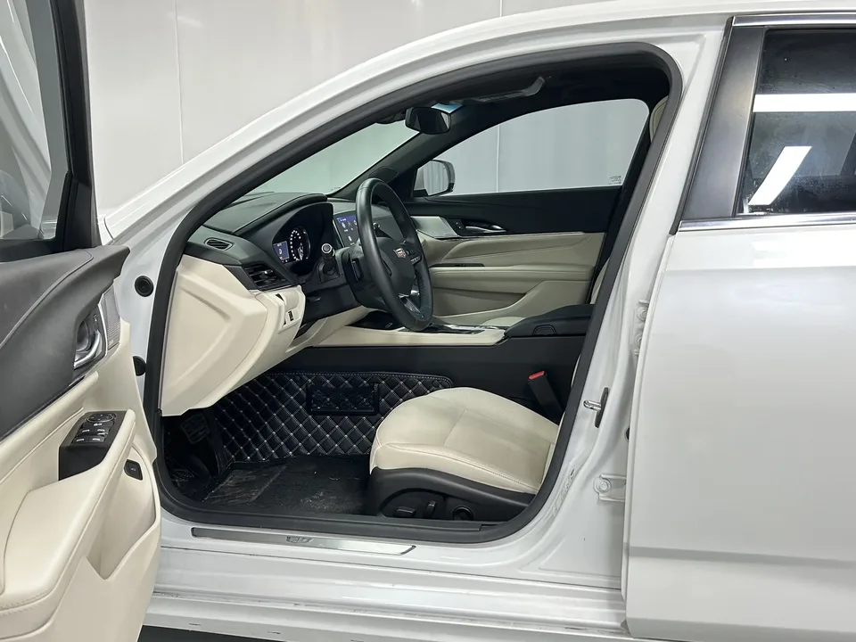 Cadillac CT4 Cadillac CT4 2023 25T Deluxe 2024 — thumbnail 5