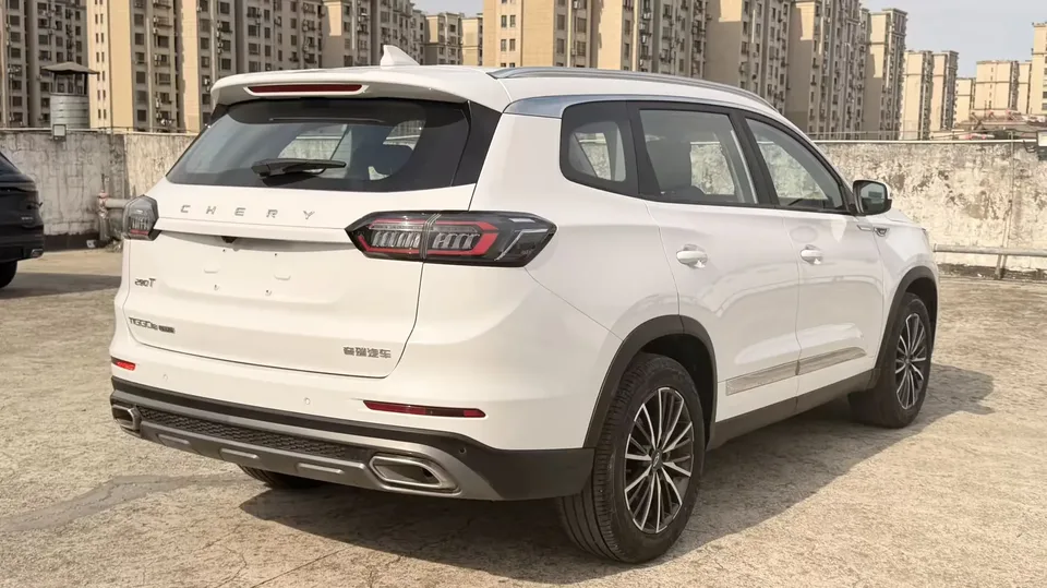 Chery Tiggo 8 PLUS Tiggo 8 PLUS 2024 Champion Edition Kunpeng 290TGDI DCT Haoyue Edition 5 Seaters 2024 — thumbnail 2