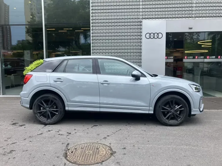 Audi Q2L Audi Q2L 2022 35 TFSI Progressive Dynamic 2023 — thumbnail 2