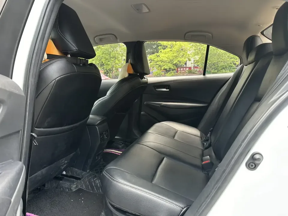 Toyota Levin Lei Ling 2024 Hybrid 1.8L Leading Edition 2025 — thumbnail 3