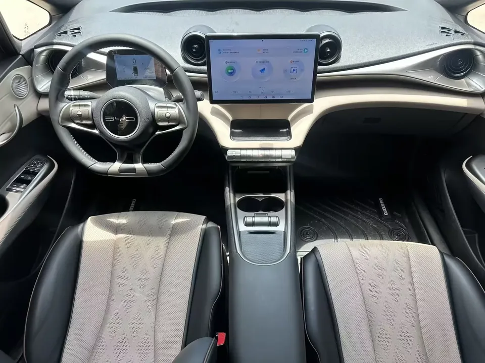 BYD Dolphin dolphin 2024 Glory Edition 420km Freedom Edition 2024 — thumbnail 3