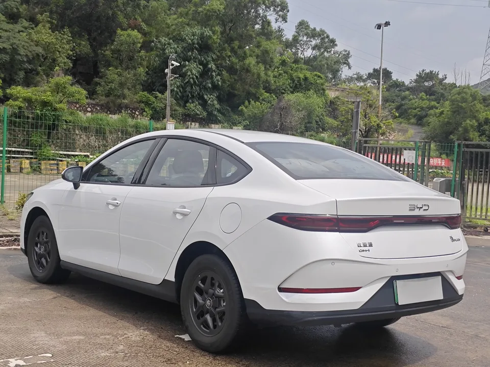 BYD Qin PLUS DM Qin PLUS DM 2025 DM-i 55KM Intelligent Driving Edition Leading Edition 2025 — thumbnail 4