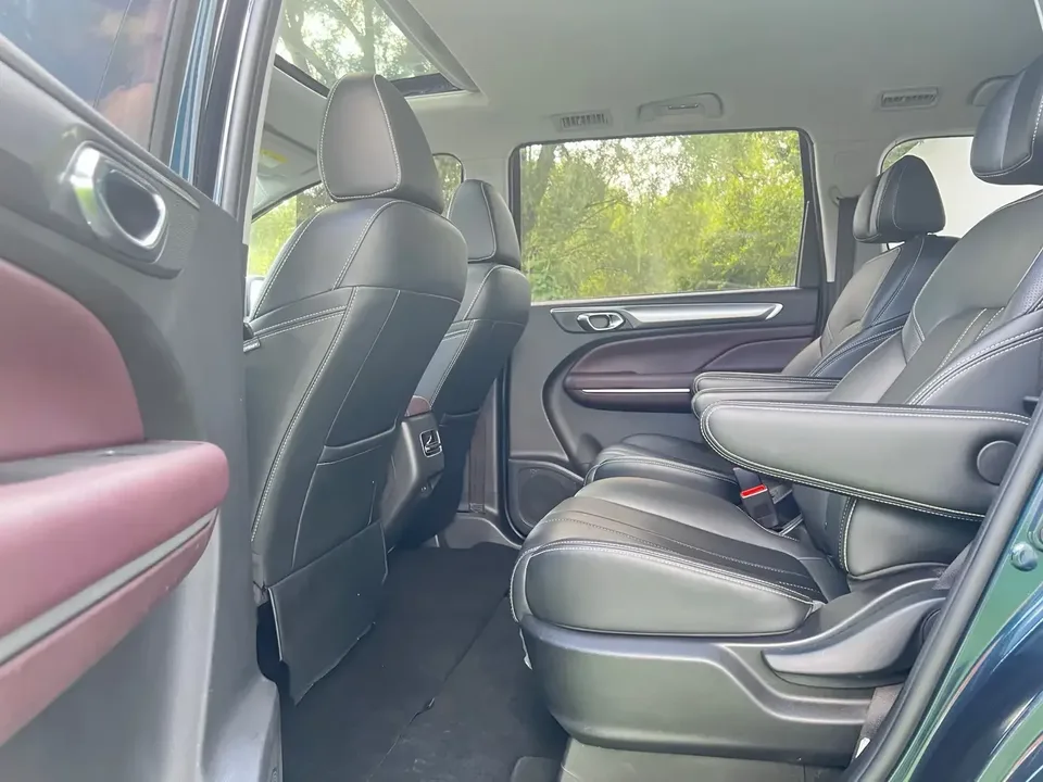 GAC Trumpchi M6 Trumpchi M6 2021 270T Automatic Deluxe Edition 7 Seaters 2022 — thumbnail 3