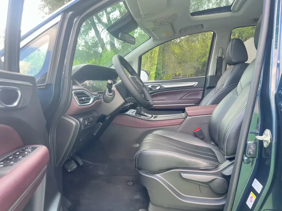 GAC Trumpchi M6 Trumpchi M6 2021 270T Automatic Deluxe Edition 7 Seaters 2022 — thumbnail 5