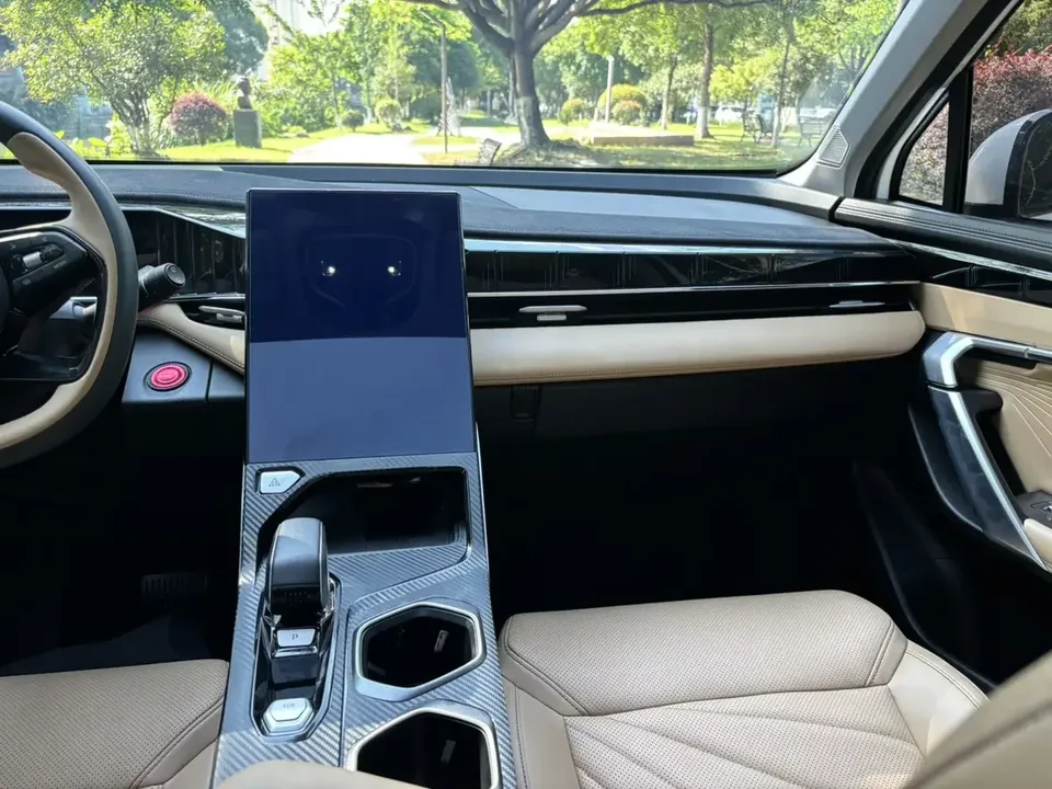 Geely Atlas L Boyue L 2023 1.5TD DCT Premium 2023 — thumbnail 3
