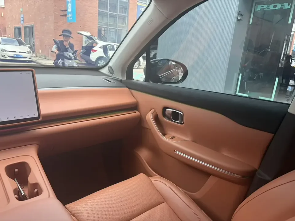 Leapmotor Zero running C10 Zero running C10 2024 Pure electric version 530 Smart Edition 2024 — thumbnail 4