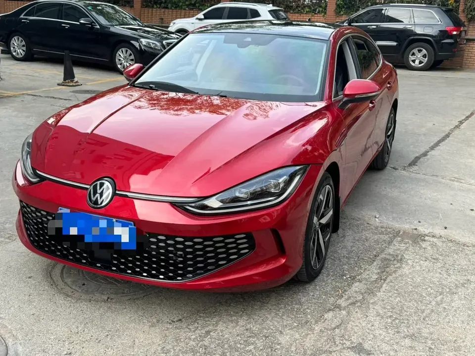 Volkswagen Lamando Lingdu 2022 Lingdu L 280TSI DSG Hot Edition 2022 — photo 1, buy with delivery to Moscow