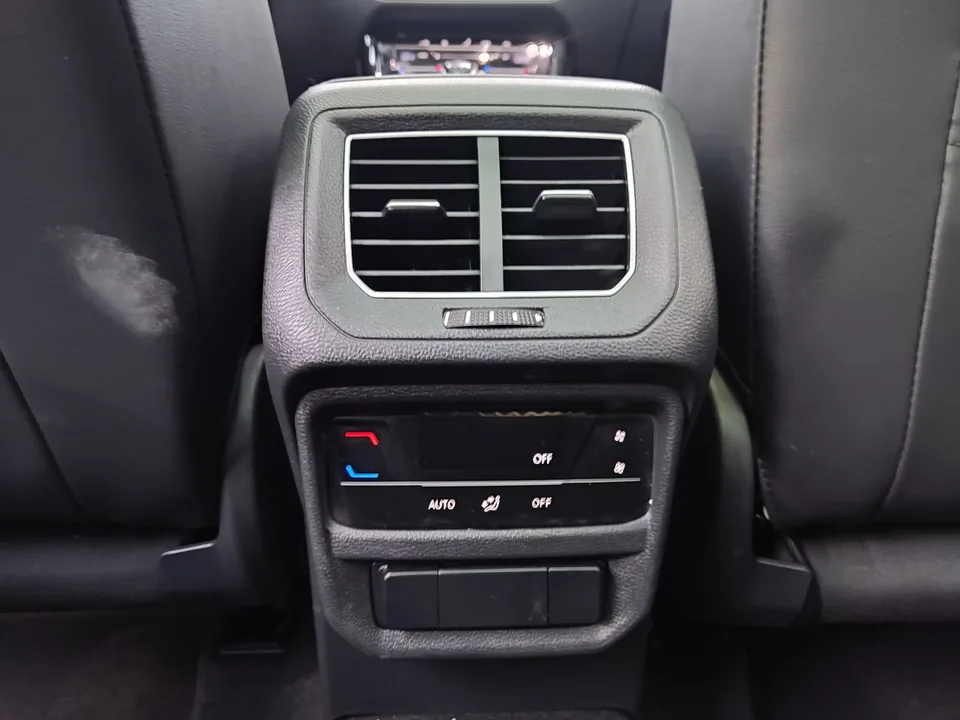 Volkswagen Tayron Tanyue 2023 280TSI 2WD Luxury Plus Advanced Edition 2023 — thumbnail 3