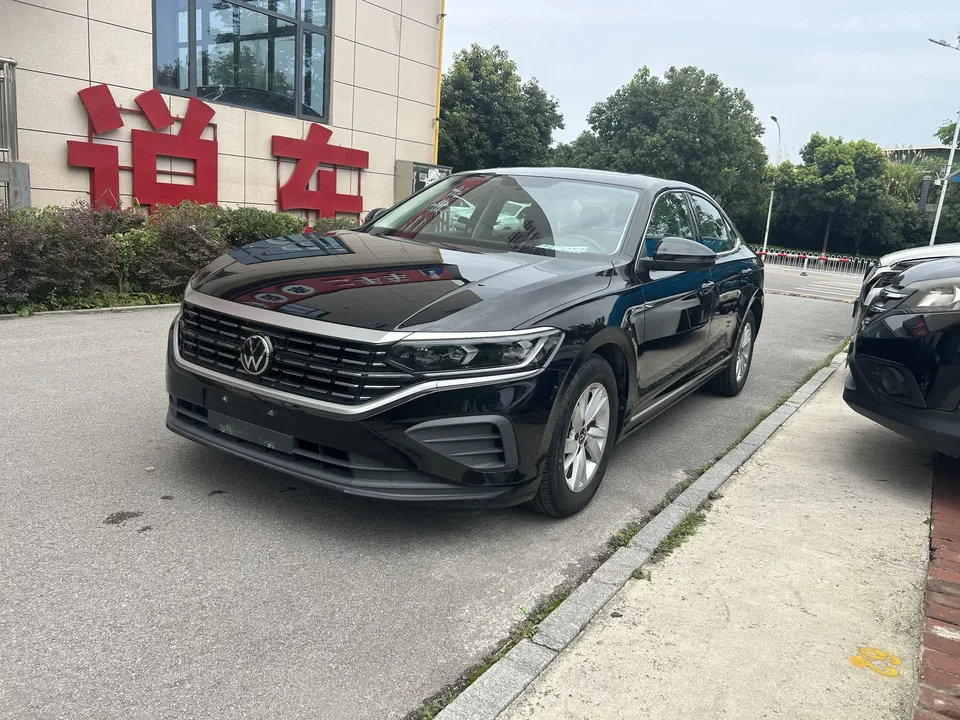 Volkswagen Passat Passat 2024 280TSI Business Edition 2024 — photo 1, buy with delivery to Moscow