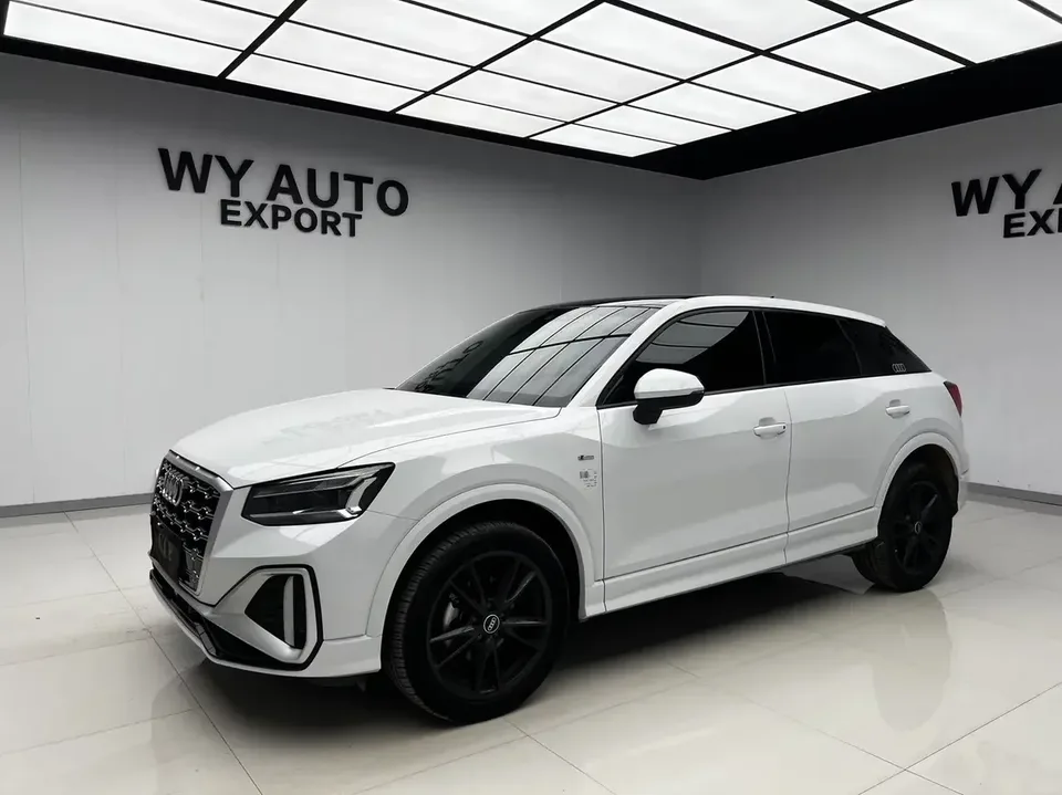 Audi Q2L Audi Q2L 2022 35 TFSI Stylish and Elegant 2022 — photo 1, buy with delivery to Moscow