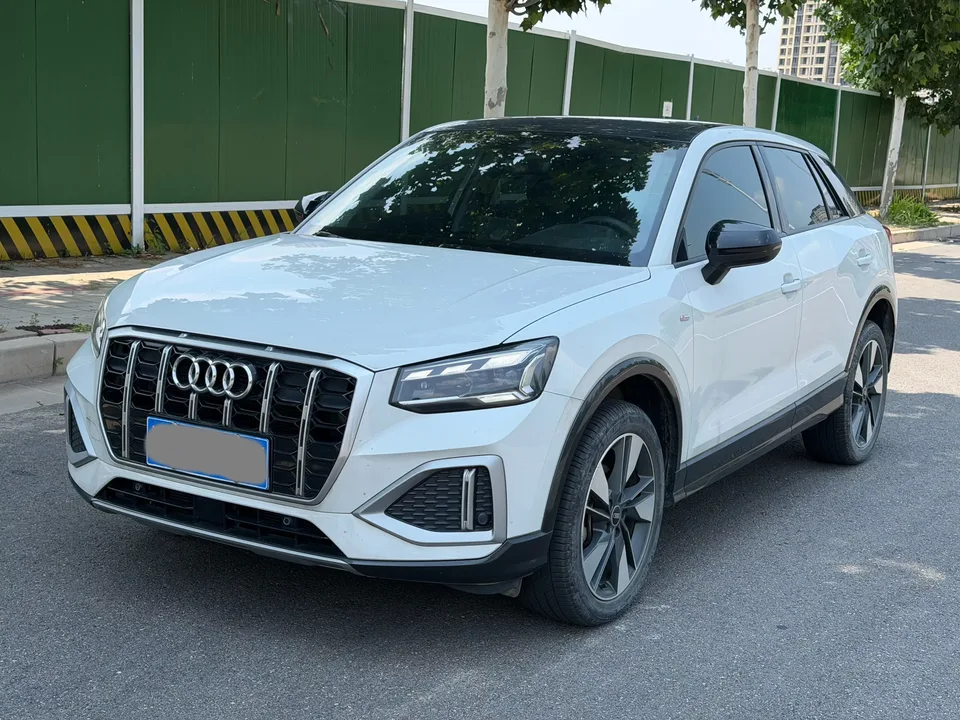 Audi Q2L Audi Q2L 2022 35 TFSI Stylish and Elegant 2023 — photo 1, buy with delivery to Moscow
