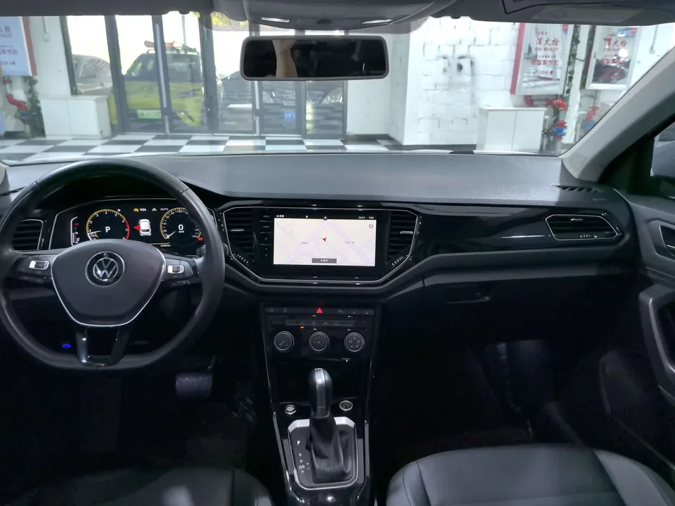 Volkswagen T-Roc TANG 2022 280TSI DSG 2WD R-Line Pro PLUS 2022 — thumbnail 4