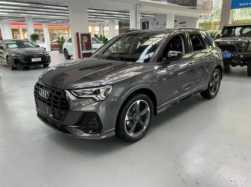 Audi Q3 Audi Q3 2023 35 TFSI Stylish Dynamic 2023 — photo 1, buy with delivery to Moscow