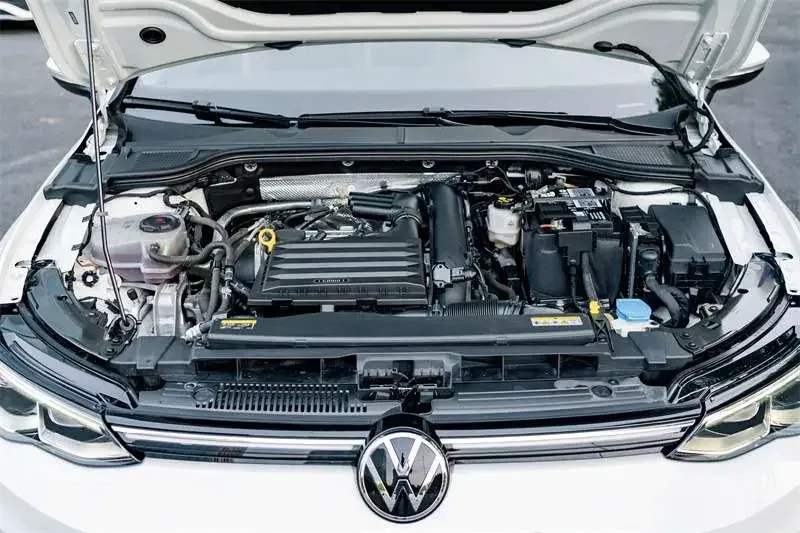 Volkswagen Golf golf 2021 200TSI DSG 2022 — thumbnail 2