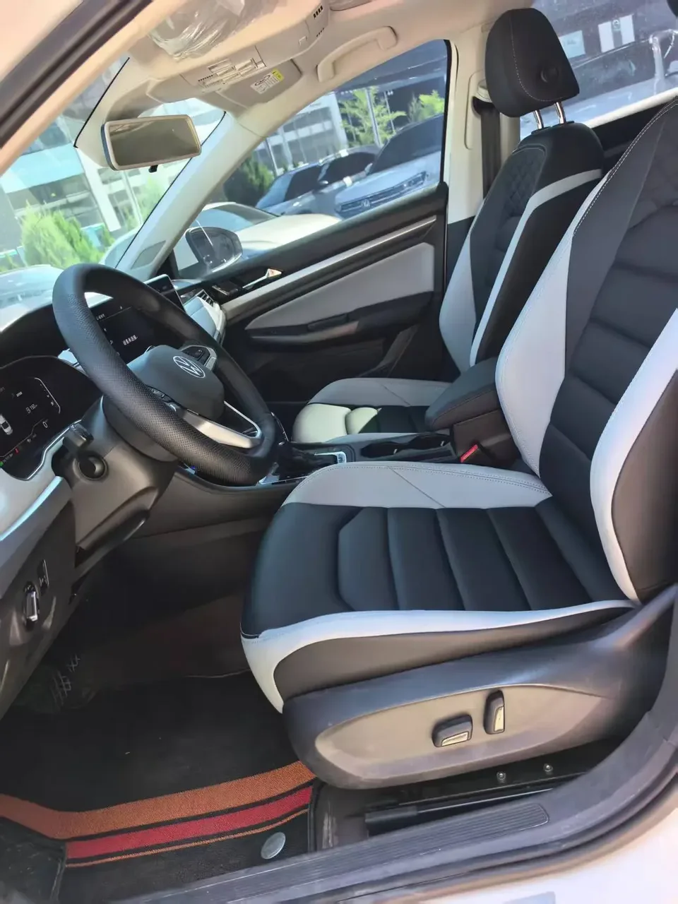Volkswagen Bora Bora 2023 280TSI DSG Premium Edition 2022 — thumbnail 3