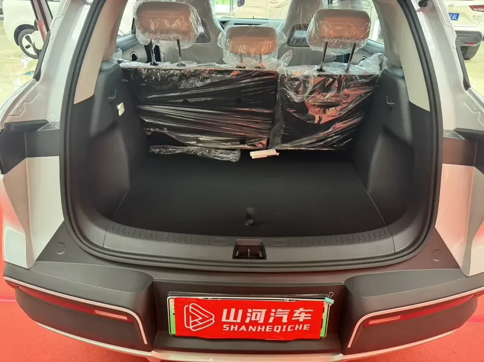 BYD Yuan Up Yuan UP 2025 301KM Pilot 2026 — thumbnail 5