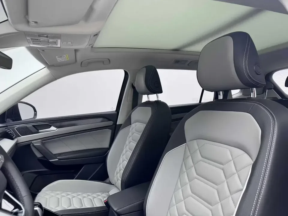 Volkswagen Tayron Tanyue 2023 280TSI 2WD Luxury Plus Advanced Edition 2022 — thumbnail 3