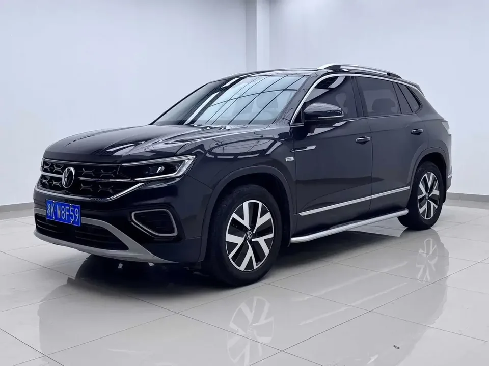 Volkswagen Tayron Tanyue 2023 280TSI 2WD Luxury Plus Advanced Edition 2022 — photo 1, buy with delivery to Moscow