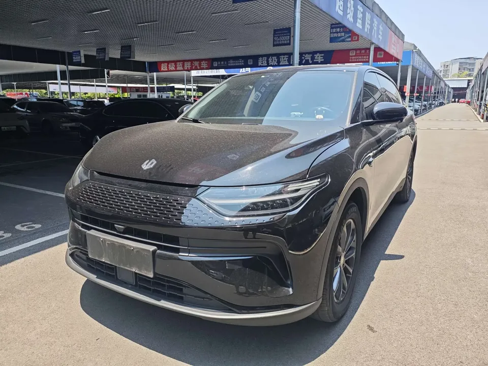 Leapmotor Zero running C11 Zero running C11 2023 Extended Range 200 Comfort Edition 2023 — photo 1, buy with delivery to Moscow