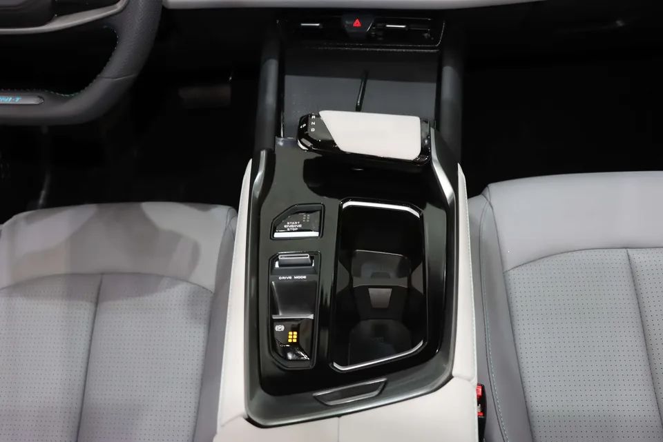 Changan UNI-T Changan UNI-T 2023 Second generation 1.5T premium model 2024 — thumbnail 4