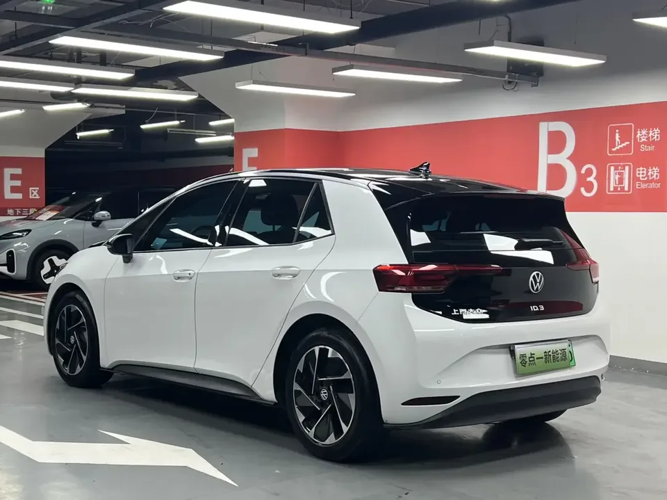 Volkswagen ID.3 Volkswagen ID.3 2024 Outstanding Edition 2024 — thumbnail 2