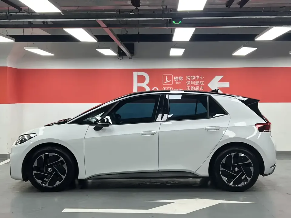 Volkswagen ID.3 Volkswagen ID.3 2024 Outstanding Edition 2024 — thumbnail 4