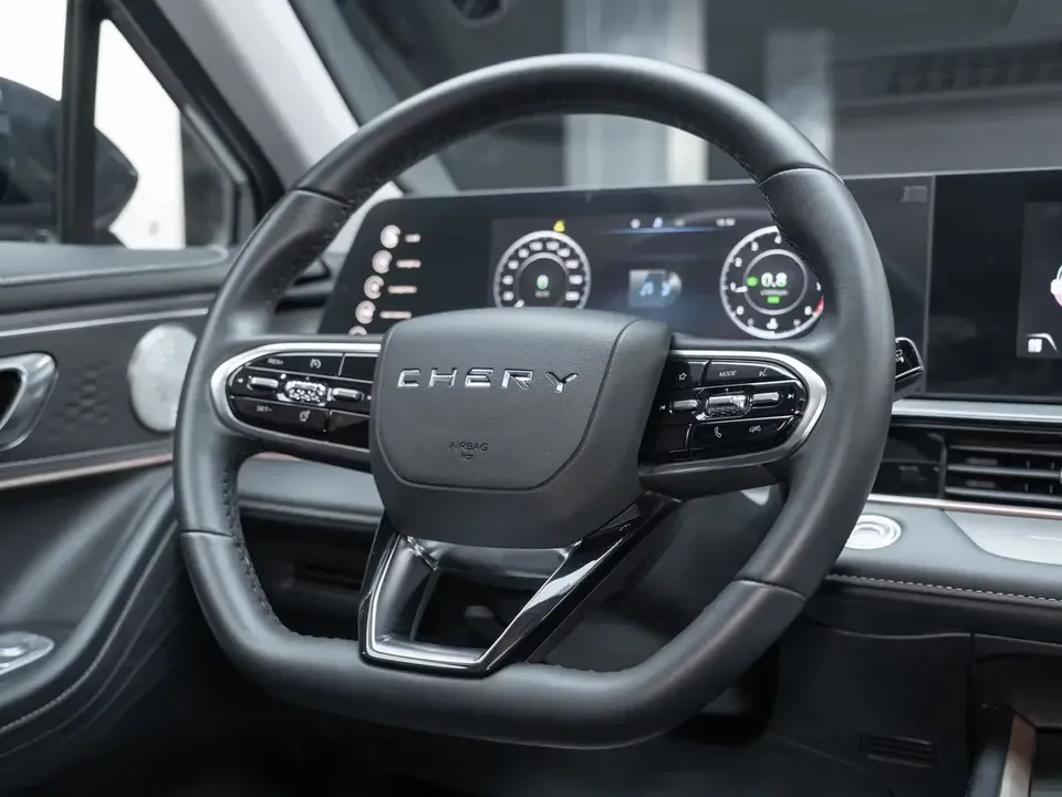Omoda C5 Ou Mengda 2022 1.5T CVT Yujie Edition 2022 — thumbnail 5