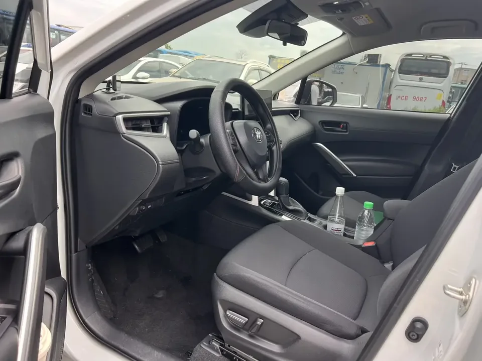 Toyota CorollaCross Corolla Sharp 2024 2.0L CVT Pioneer Edition 2025 — миниатюра 4