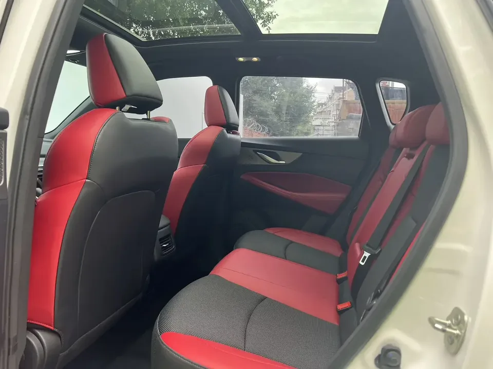 Changan CS35 Plus Changan CS35 PLUS 2023 Enjoyable Edition Blue Whale NE 1.4T DCT Premium Edition 2023 — thumbnail 3