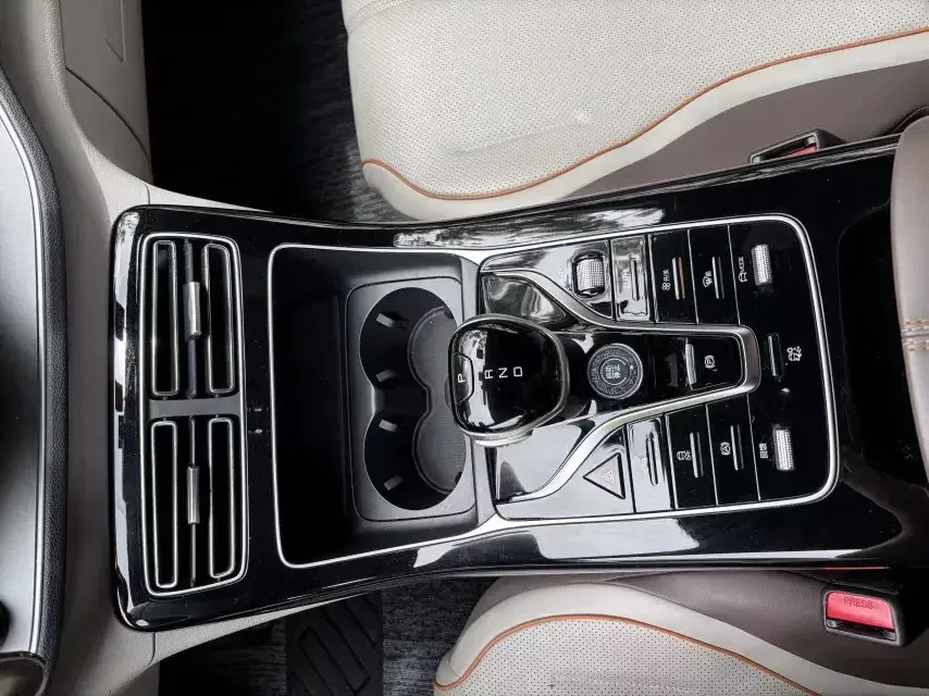 BYD Qin PLUS EV Qin PLUS EV 2024 Honor Edition 510KM Leading Edition 2024 — thumbnail 4