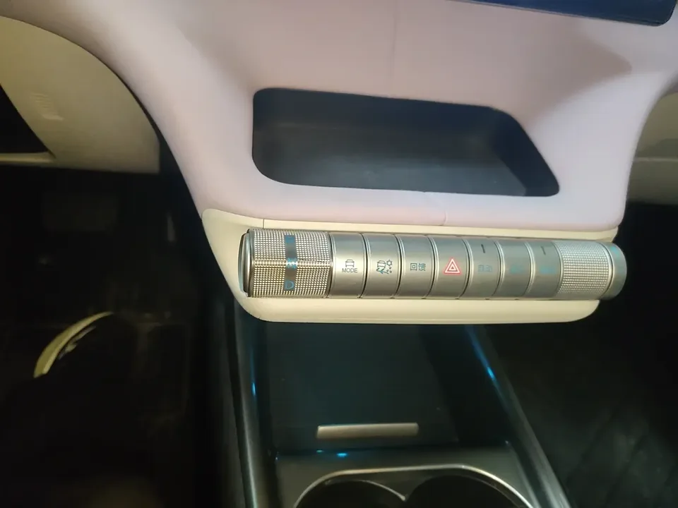 BYD Dolphin dolphin 2024 Honor Edition 420km Fashion Edition 2024 — thumbnail 4